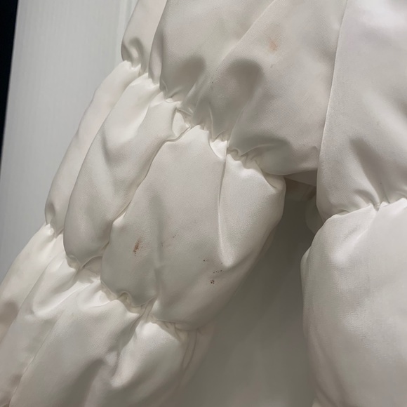 White INC Puffer Coat with Faux Fur Removable Hood - Picture 5 of 7